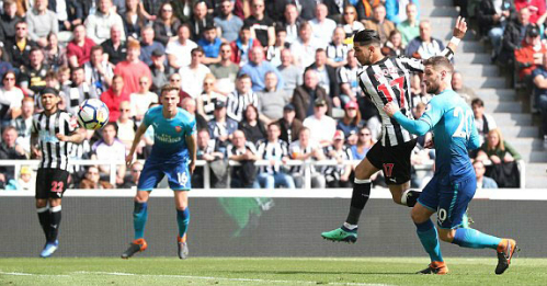 Arsenal thua ngược Newcastle, cạn cơ hội vào top 4